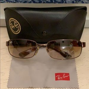 Ray an Sunglasses Women’s
